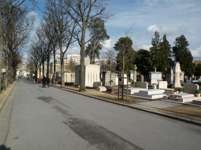  tombes et monuments funéraires